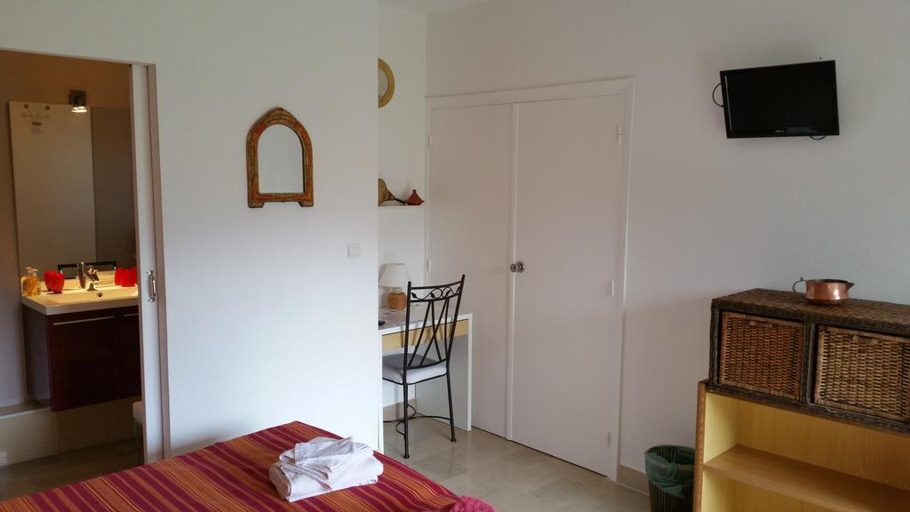 Chambres D'Hotes Et Gites Al Pati Sorede Luaran gambar